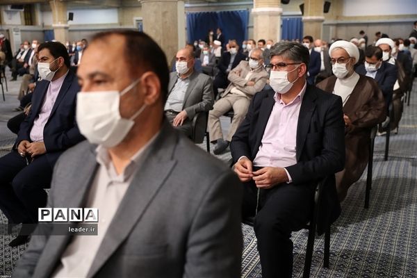 دیدار رئیس و نمایندگان مجلس شورای اسلامی با رهبر انقلاب