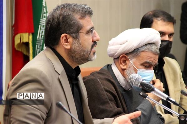 نشست شورای اداری شهرستان بهارستان