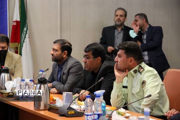 نشست شورای اداری شهرستان بهارستان