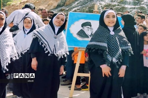 سرود سلام فرمانده  در چرمهین اصفهان