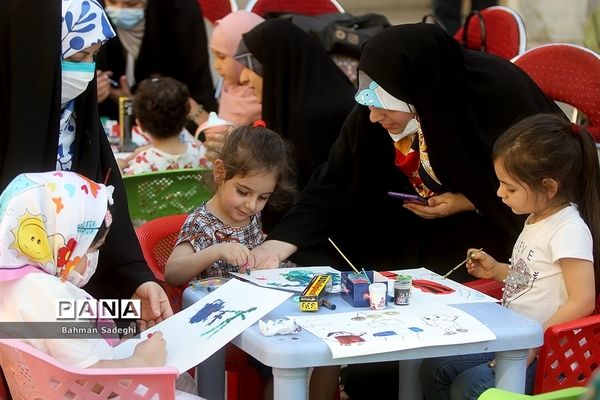 رویداد نقاشی و کاردستی «رویای مادرانه، ترسیم کودکانه»