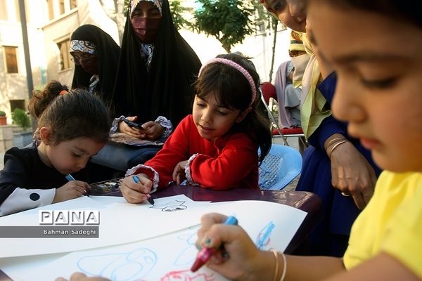 رویداد نقاشی و کاردستی «رویای مادرانه، ترسیم کودکانه»