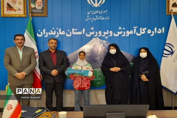 اولین اجلاس دختران ایران قوی