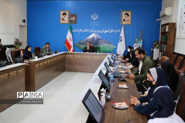 اولین اجلاس دختران ایران قوی