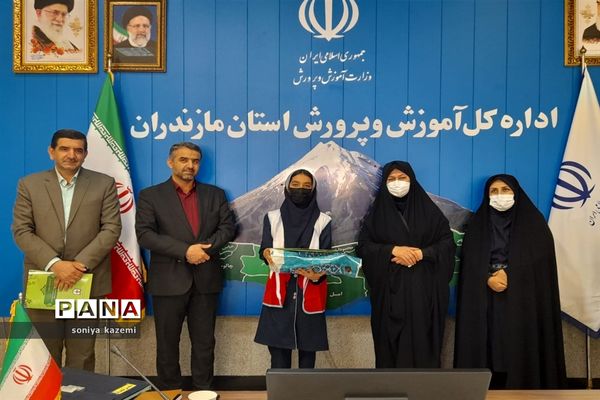 اولین اجلاس دختران ایران قوی
