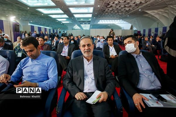 افتتاح نمایشگاه رویداد ملی عصر امید دانشگاه آزاد اسلامی