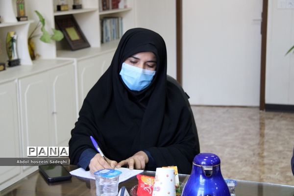 جلسه میز خدمت آموزش و پرورش دشتی با معاونت پرورشی و فرهنگی