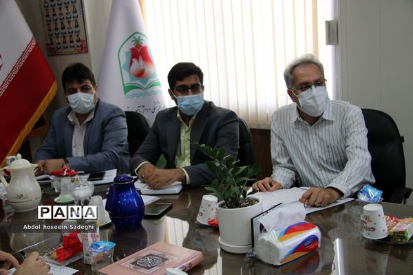 جلسه میز خدمت آموزش و پرورش دشتی با معاونت پرورشی و فرهنگی