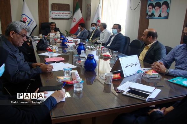 جلسه میز خدمت آموزش و پرورش دشتی با معاونت پرورشی و فرهنگی