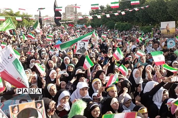 اجرای سرود سلام فرمانده در شهرستان فردیس کرج