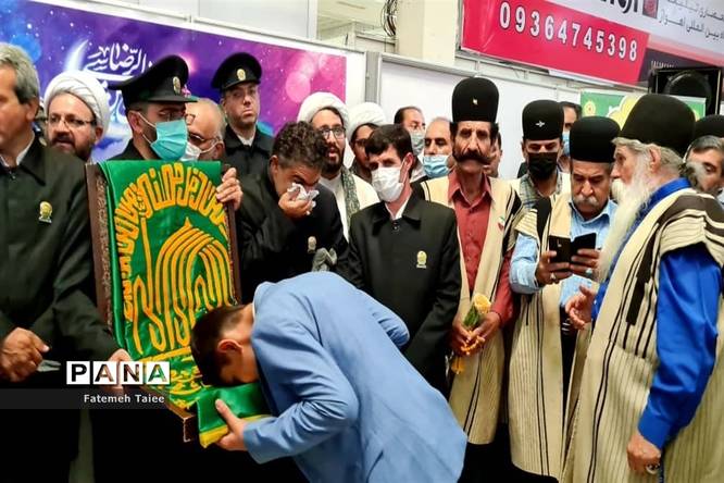 استقبال پرشور مردم اهواز از خادمین حرم رضوی