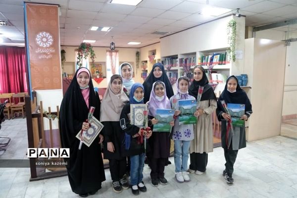 تجلیل از دختران کتابخوان، مبتکر و مولف در مازندران