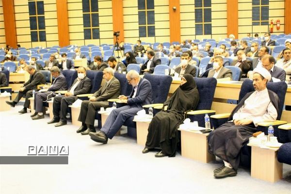 حضور وزیر آموزش و پرورش در نشست شورای اداری استان همدان