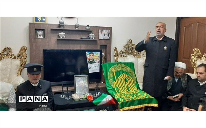 پرچم متبرک رضوی میهمان خانواده شهید صیاد خدایی شد