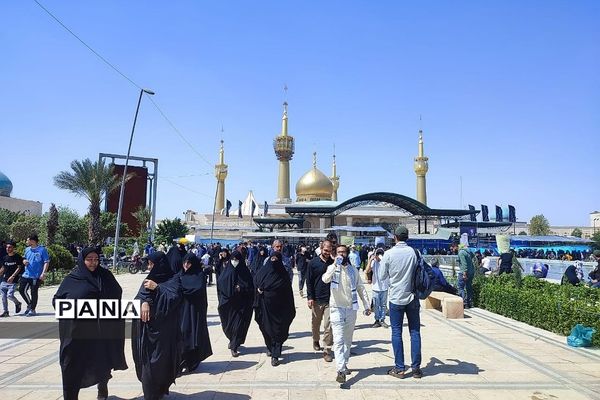 کاروان اعزامی به مراسم ارتحال امام خمینی از رودهن