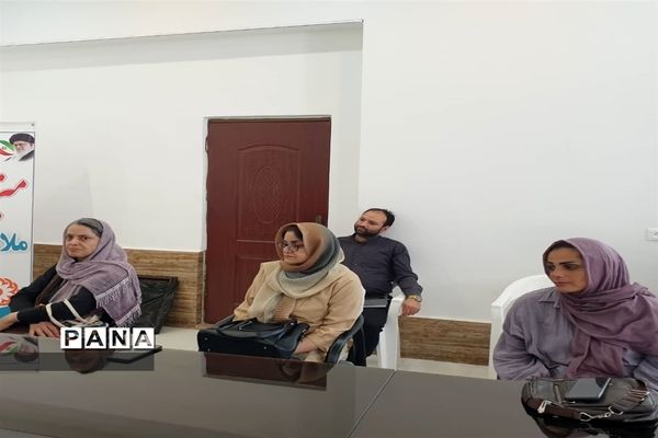 کلاس آموزشی گل و گیاه در شهرستان محمودآباد