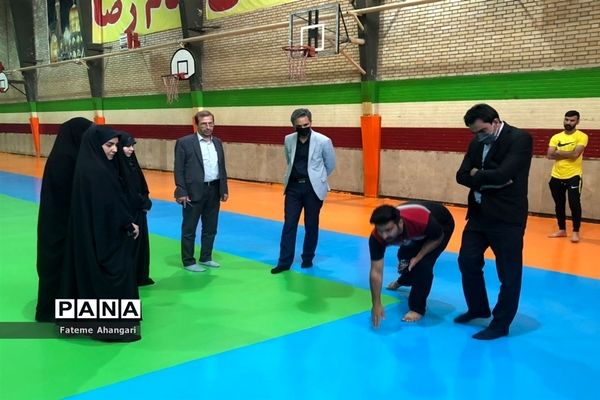 بازسازی و تجهیز مجموعه‌های ورزشی امام رضا(ع) و شهید نیکوکار منطقه 8