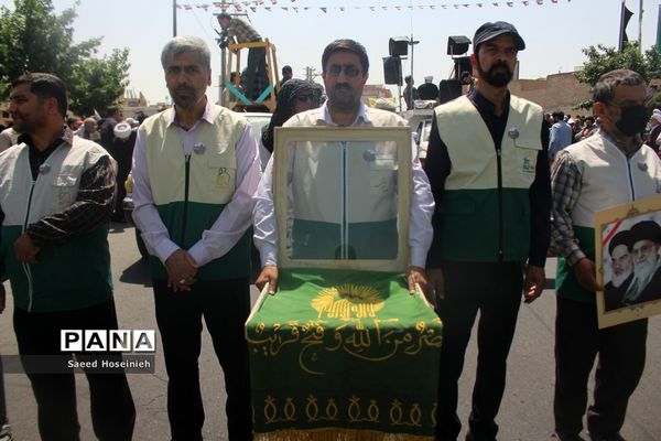 راهپیمایی یوم‌الله 15 خرداد در قم-2