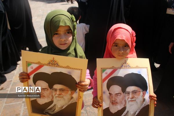 راهپیمایی یوم‌الله 15 خرداد در قم-2