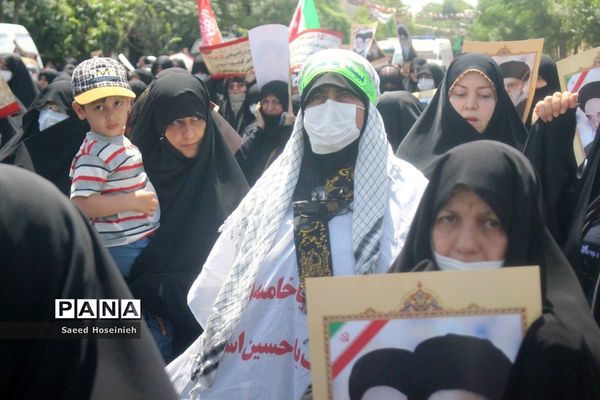راهپیمایی یوم‌الله 15 خرداد در قم-3