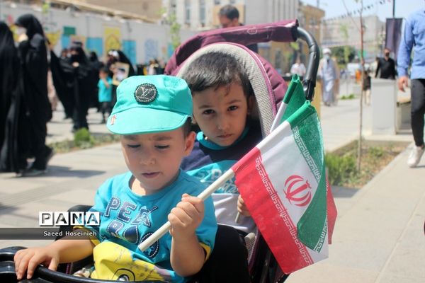 راهپیمایی یوم‌الله 15 خرداد در قم-3