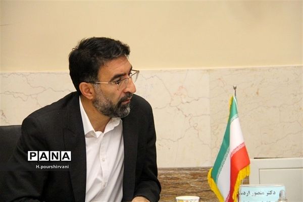 ملاقات مردمی با معاون حقوقی و امورمجلس وزیر آموزش و پرورش در شهرکرد