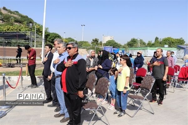 برگزاری همایش بزرگ پیاده‌روی خانوادگی در بوستان کوهسنگی مشهد