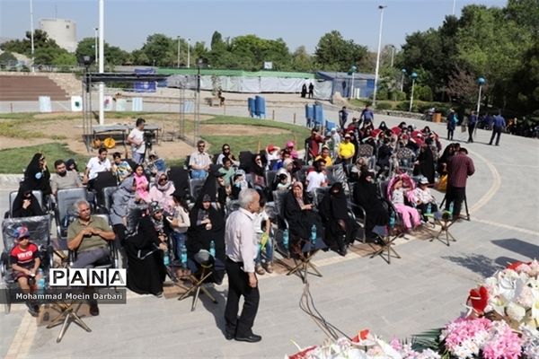 برگزاری همایش بزرگ پیاده‌روی خانوادگی در بوستان کوهسنگی مشهد