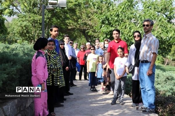 برگزاری همایش بزرگ پیاده‌روی خانوادگی در بوستان کوهسنگی مشهد