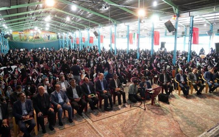 همایش دختران آسمانی ویژه کلاس اولی‌ها در اصفهان برگزار شد