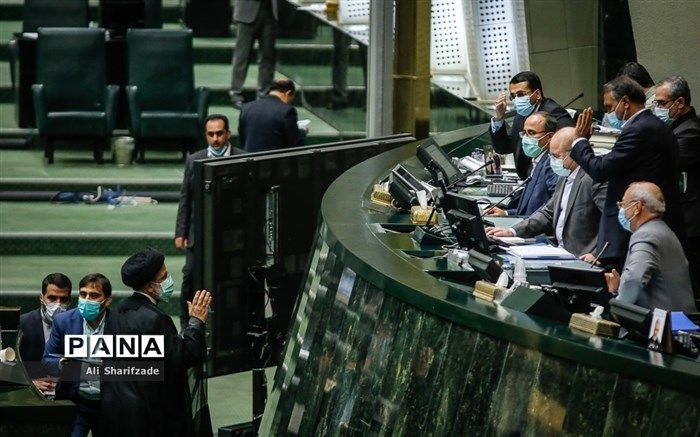 رئیس‌جمهوری برای دفاع از بودجه به مجلس رفت