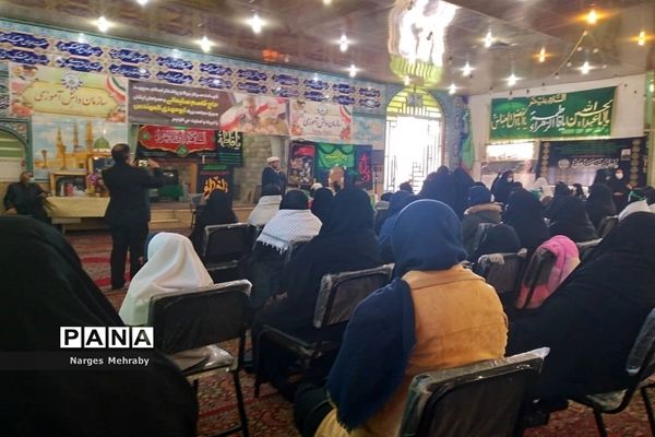 اجتماع بزرگ دانش‌‌آموزی فاطمیون در سورمق شهرستان آباده