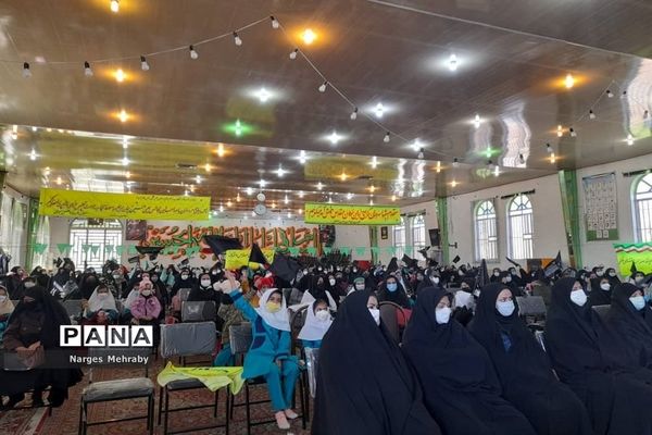 اجتماع بزرگ دانش‌‌آموزی فاطمیون در سورمق شهرستان آباده