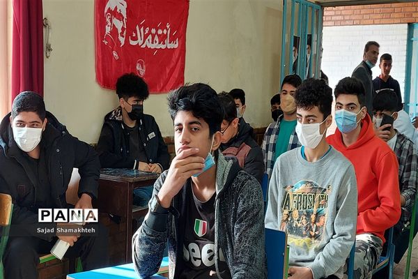 مراسم ایام فاطمیه و دومین سالگرد شهادت سردارسلیمانی در دبیرستان شهید مجید خیاط اهواز