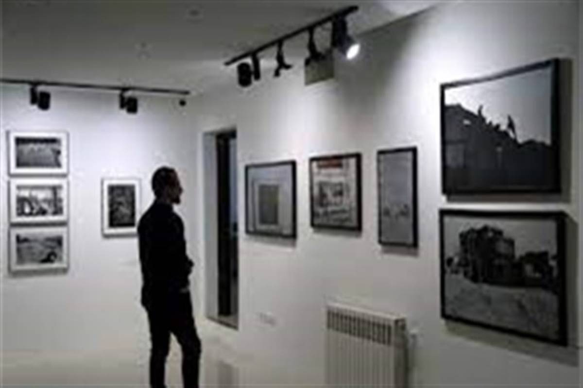 حضور هنرمند عکاس نیشابوری در نمایشگاه عکس گروهی روایت عاشقی در مشهد