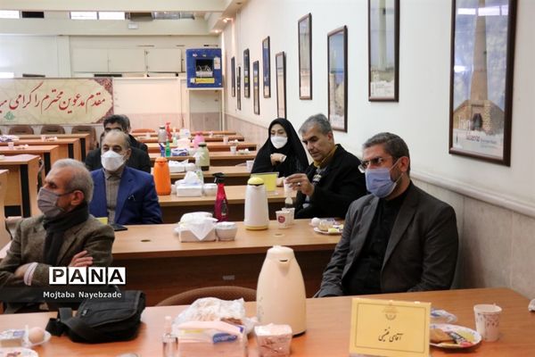 نشست شورای برنامه ریزی سازمان دانش‌آموزی خراسان رضوی