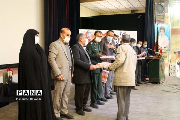 وداع با شهید تازه تفحص شده همزمان با دومین سالگرد شهادت سردار حاج قاسم سلیمانی در شیراز