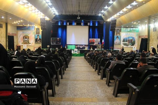 وداع با شهید تازه تفحص شده همزمان با دومین سالگرد شهادت سردار حاج قاسم سلیمانی در شیراز