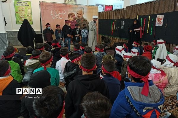 نسل سلیمانی‌ها به استقبال شهید گمنام در رودهن