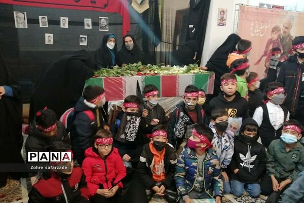 نسل سلیمانی‌ها به استقبال شهید گمنام در رودهن