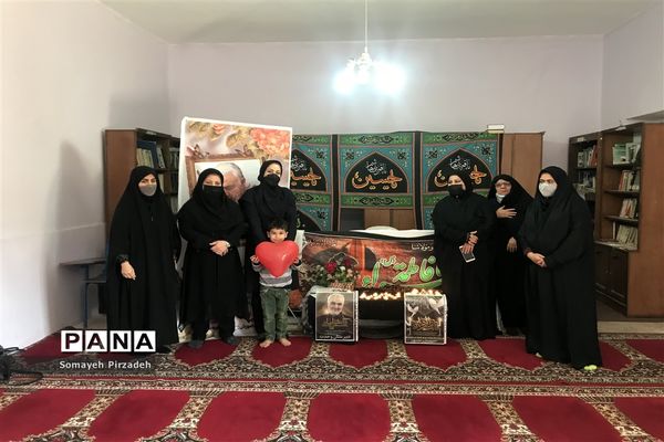 برپایی مراسم روضه خوانی و قرائت زیارت عاشورا در دبیرستان دخترانه وحدت اهواز