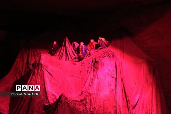 برپایی نمایشگاه  «یاس کبود« در زابل