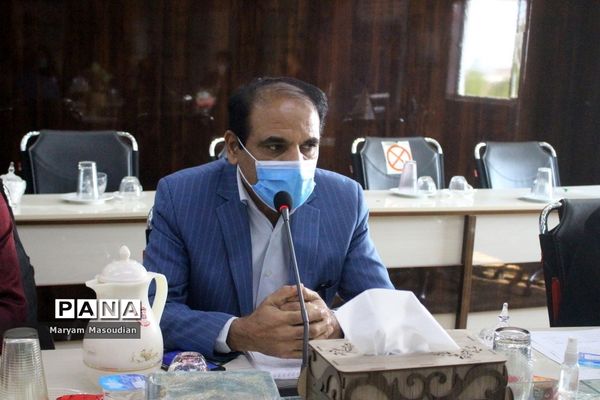 نشست کارشناسان مدارس و مراکز غیردولتی و شوراهای آموزش و پرورش استان بوشهر