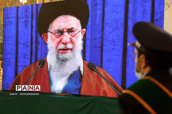 دیدار مردم قم با رهبر انقلاب در سالروز قیام 19 دی