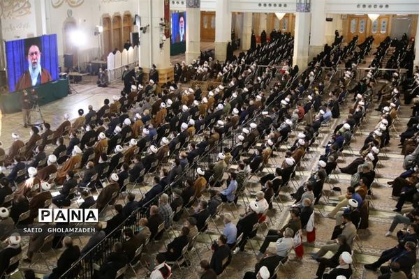دیدار مردم قم با رهبر انقلاب در سالروز قیام 19 دی