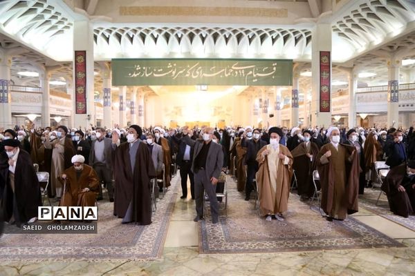 دیدار مردم قم با رهبر انقلاب در سالروز قیام 19 دی