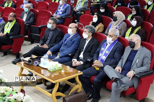 جلسه تببین بازمهندسی تشکیلات سازمان دانش‌آموزی در اصفهان