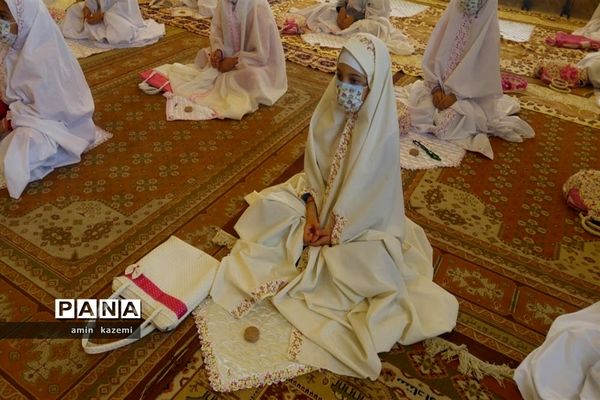 جشن عبادت دانش‌آموزان دبستان داراب‌گرد استان فارس