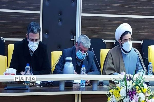 جلسه هماهنگی برنامه‌های ستاد دهه فجر آموزش و پرورش آذربایجان شرقی