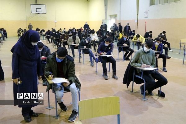 بازدید مدیرکل آموزش و پرورش آذربایجان غربی از فرآیند برگزاری امتحانات نهایی